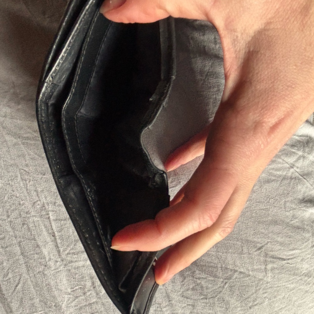Coach Black Wallet-Classic - Picture 7 of 7